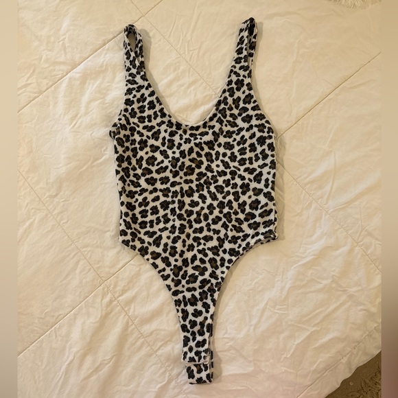 Cheetah bodysuit - Picture 1 of 1